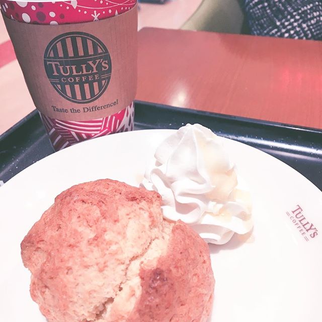 朝からおやつ(￣◇￣;)